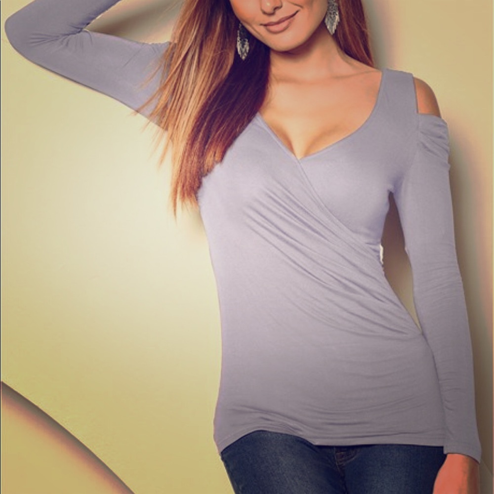 Venus, cold shoulder Top